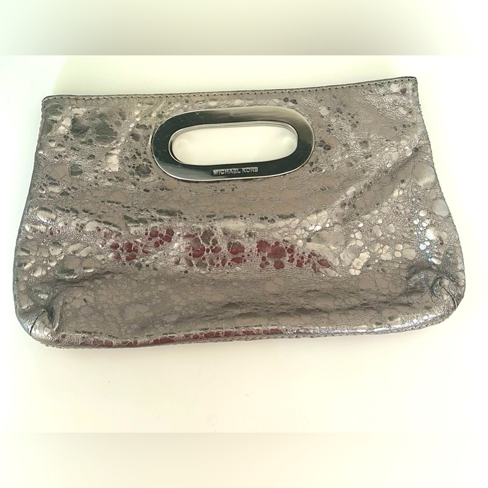 Micheal Kors Clutch